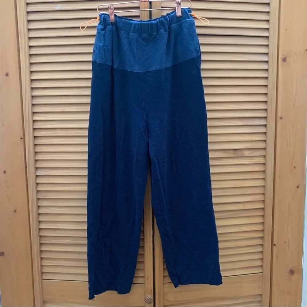FP Movement Navy Blue Sweatpants size medium